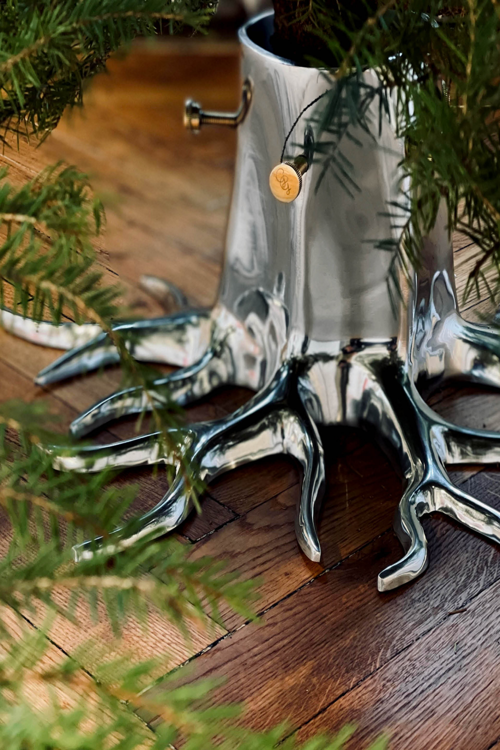 Christmas Tree Stand "The Root" - Silver - Garden Glory Germany