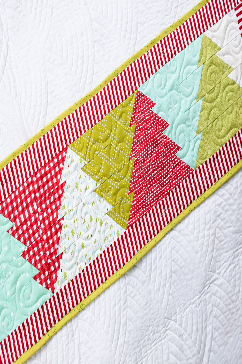 Christmas Tree Table Runner Tutorial - Center Street Quilts