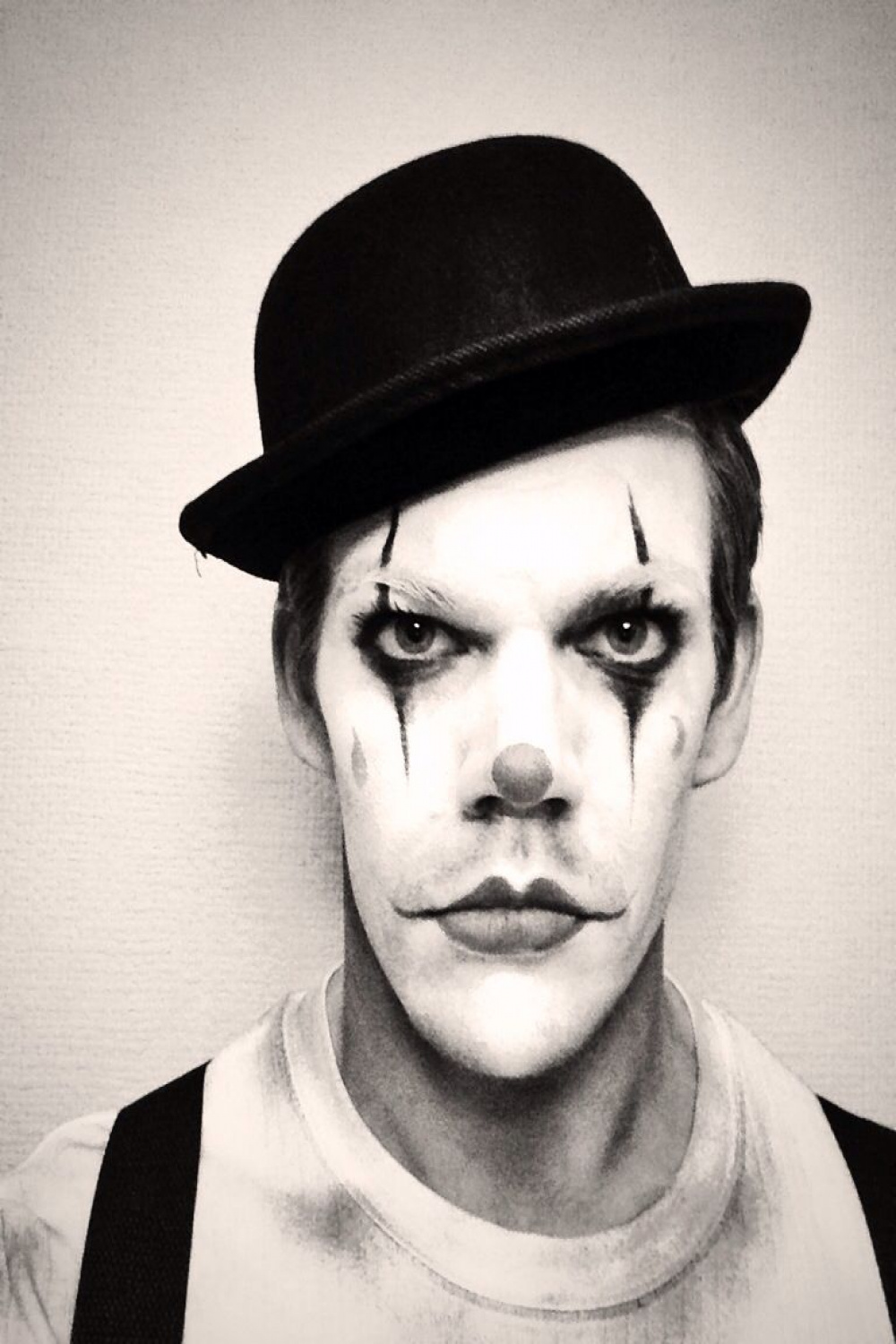 Dark circus clown  Trucco da clown, Trucco per pagliaccio, Trucco