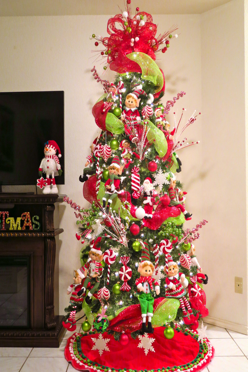 ELF TREE  Christmas tree themes, Elf christmas decorations