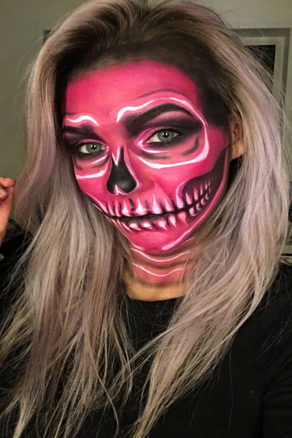 Halloween makeup - pink neon skull  Maquillaje dia, Maquillaje de