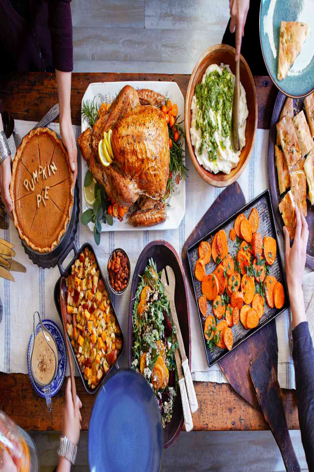 How to Host a Stress-Free Thanksgiving Potluck