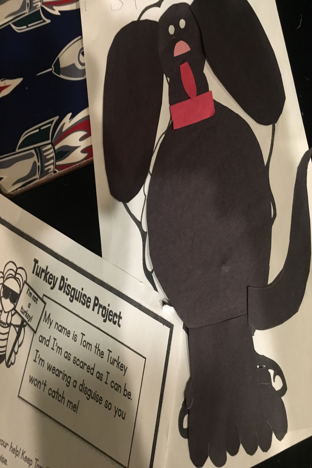 Kindergarten turkey disguise project Black lab dog