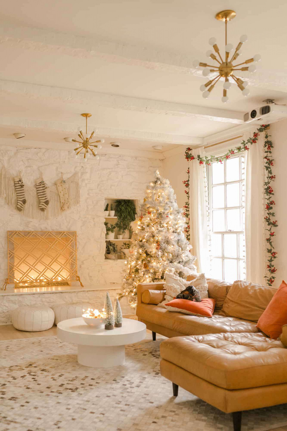 Modern Christmas Decor Ideas for a Very Chic Holiday