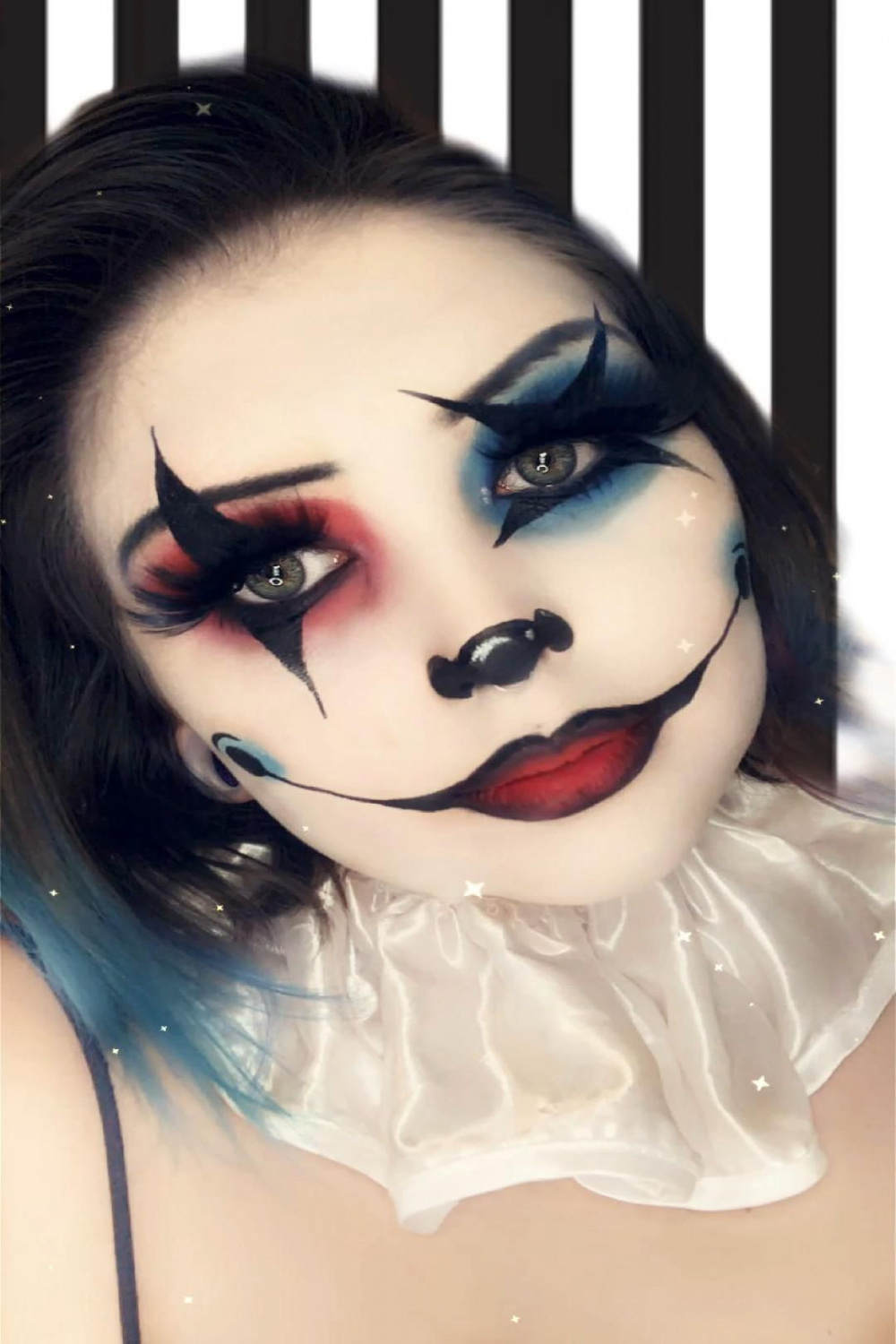 Red And Blue Clown Makeup Look  Clown makeup, Halloween makeup