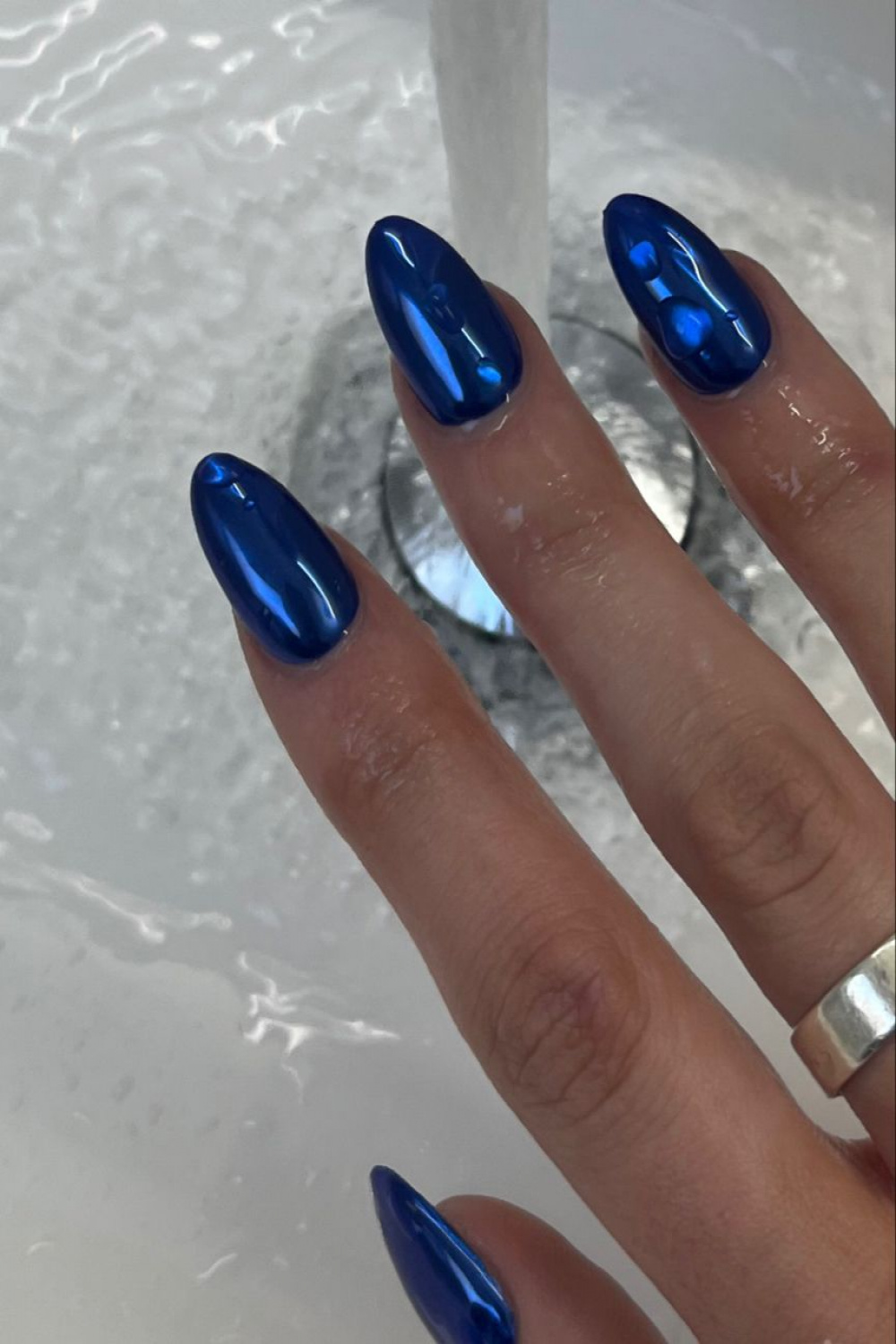 royal blue chrome nails 🥶 in   Blue chrome nails, Blue nails