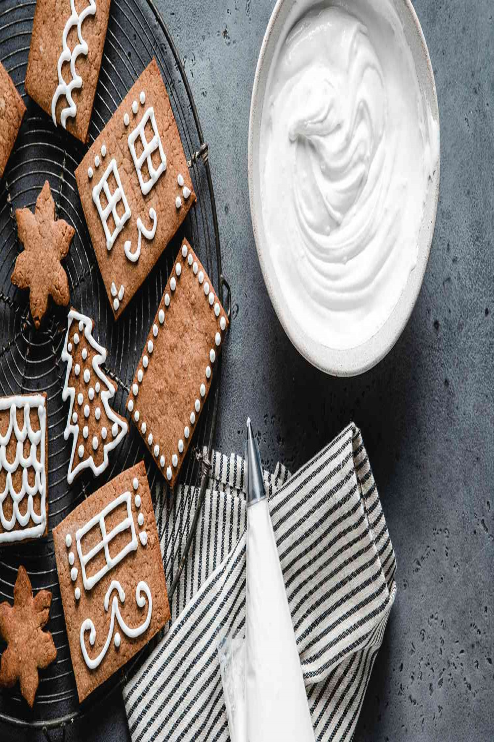 Royal Icing Recipe for a Gingerbread House