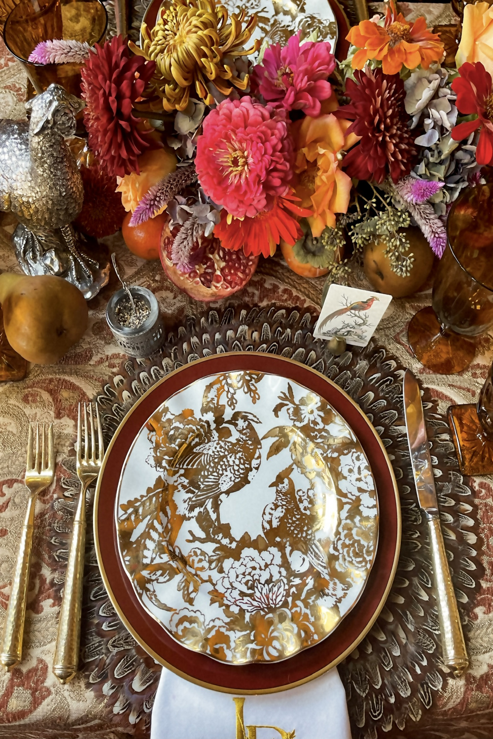 Thanksgiving Harvest Table Setting Decoration Ideas - Ivory & Noire