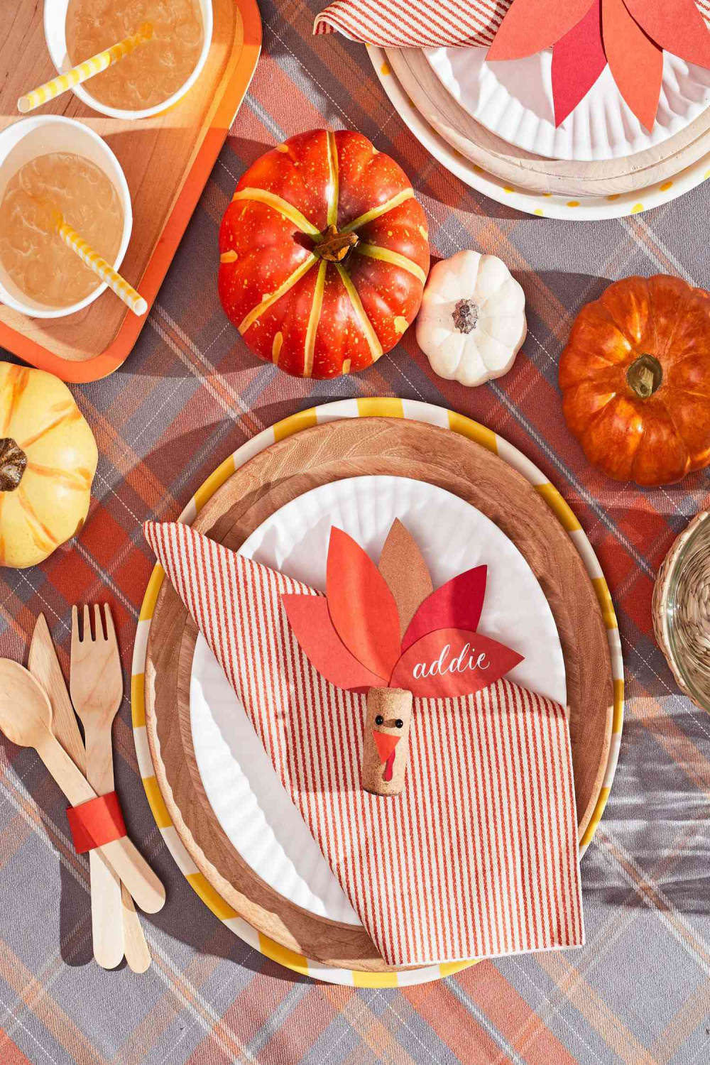 Thanksgiving Place Cards For Every Tablescaping Style