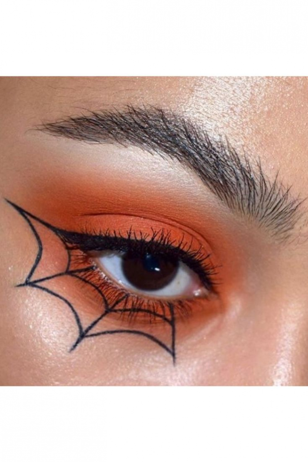 These Makeup Ideas Will Instantly Elevate a Basic Witch Costume