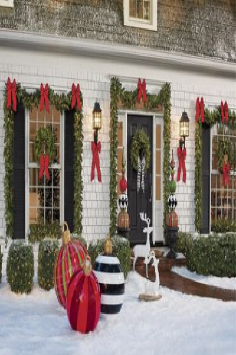 Christmas Porch Decorations:  Holly Jolly Looks - Grandin Road Blog