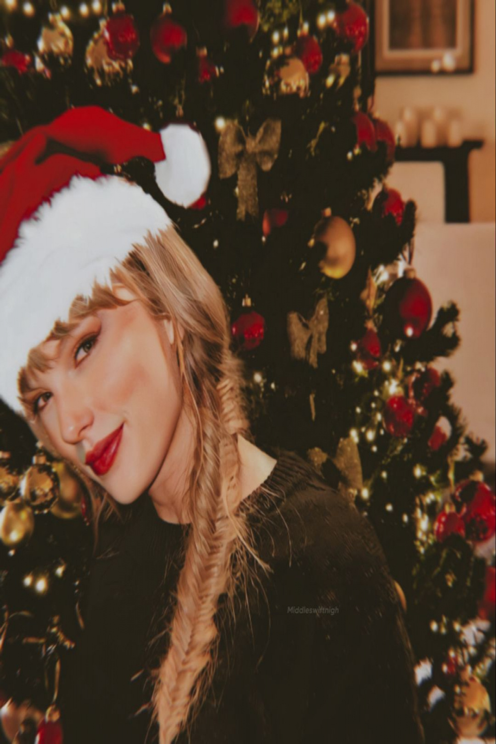 Christmas Taylor Swift in   Taylor swift christmas, Taylor