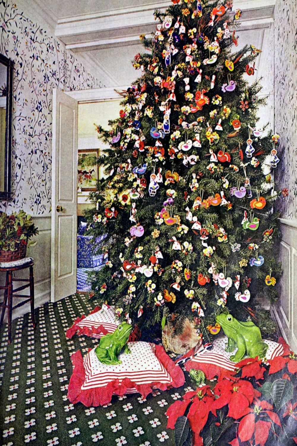 How did people decorate Christmas trees in the s? See