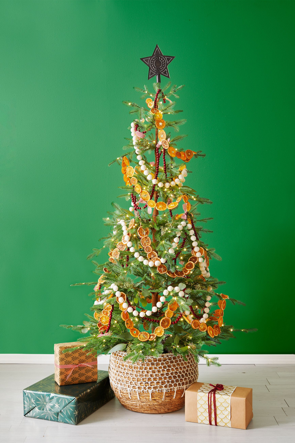 Unique Christmas Tree Ideas for a Festive Home in