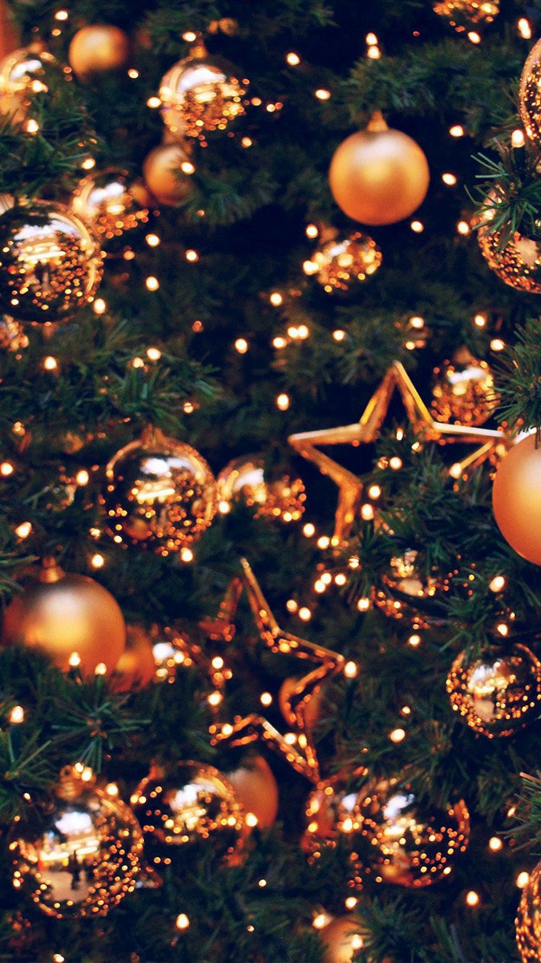 Christmas Tree Wallpaper Gold